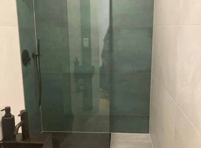 Rooftop Loft * Split